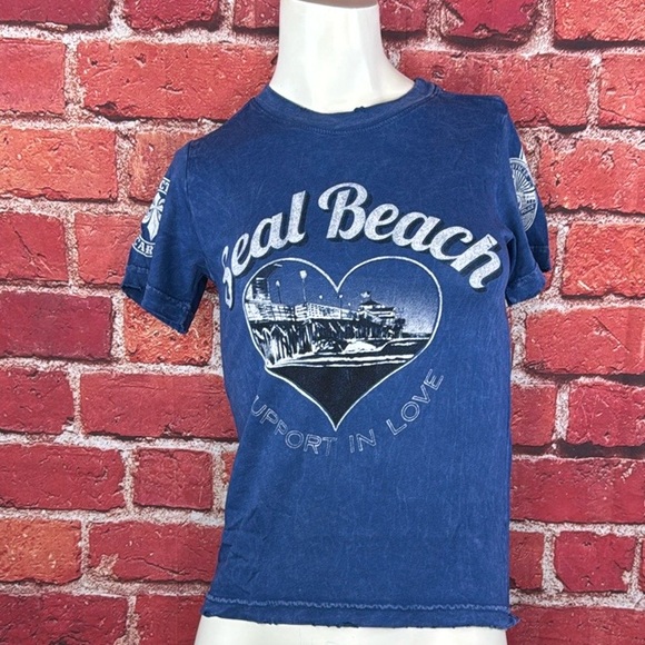 Affliction Women’s Short Sleeve Graphic T-Shirt -Size: Large -NWT - Picture 2 of 11